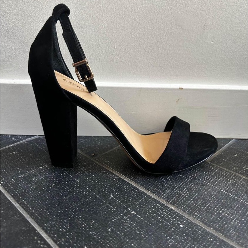 Express Heels - Size 8